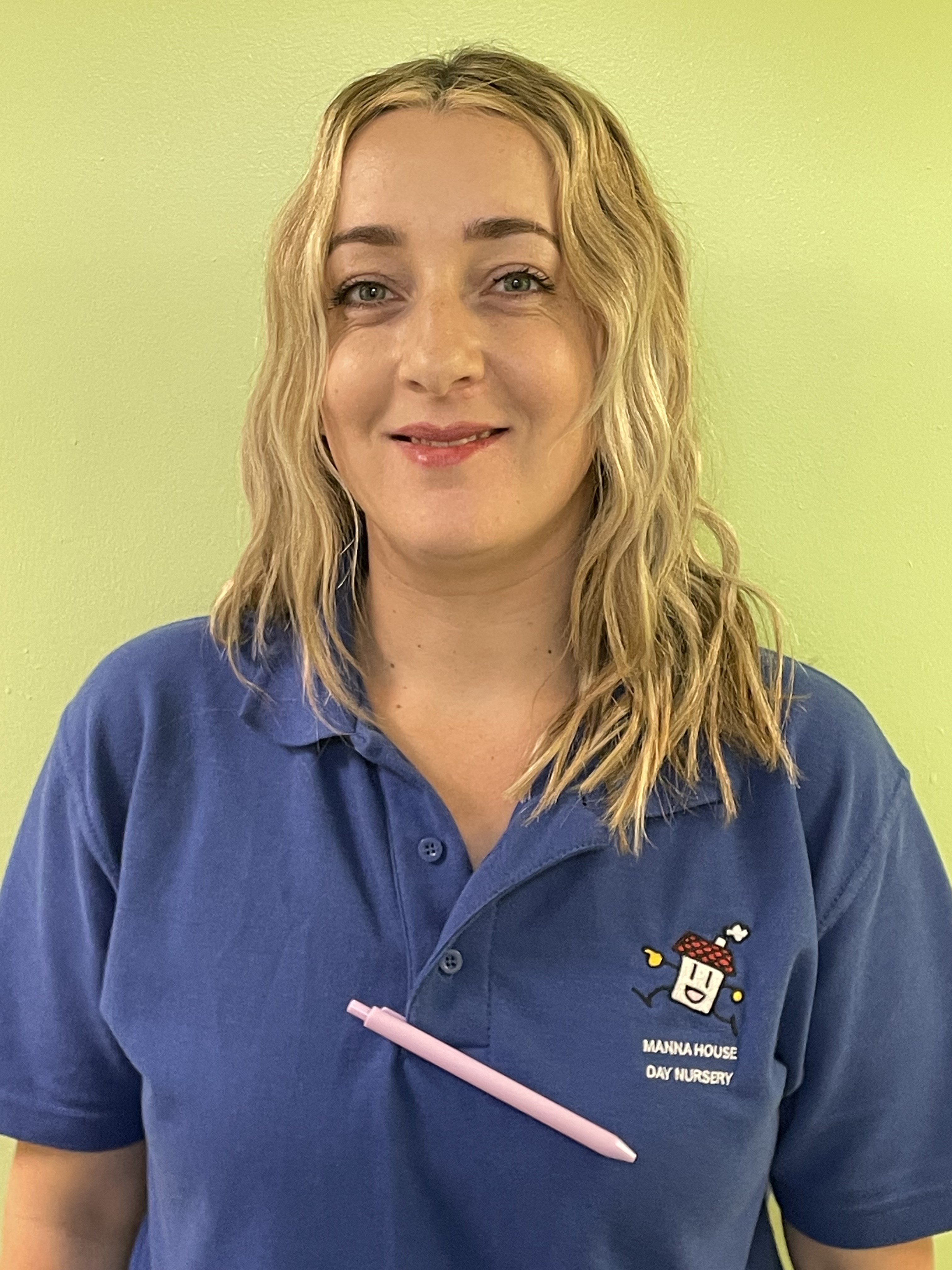 9907AA28-F555-4D27-850E-2C75F0